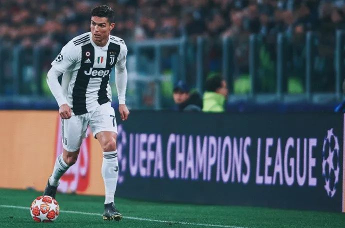 《第五人格》联动三丽鸥大明星！限定时装即将上线