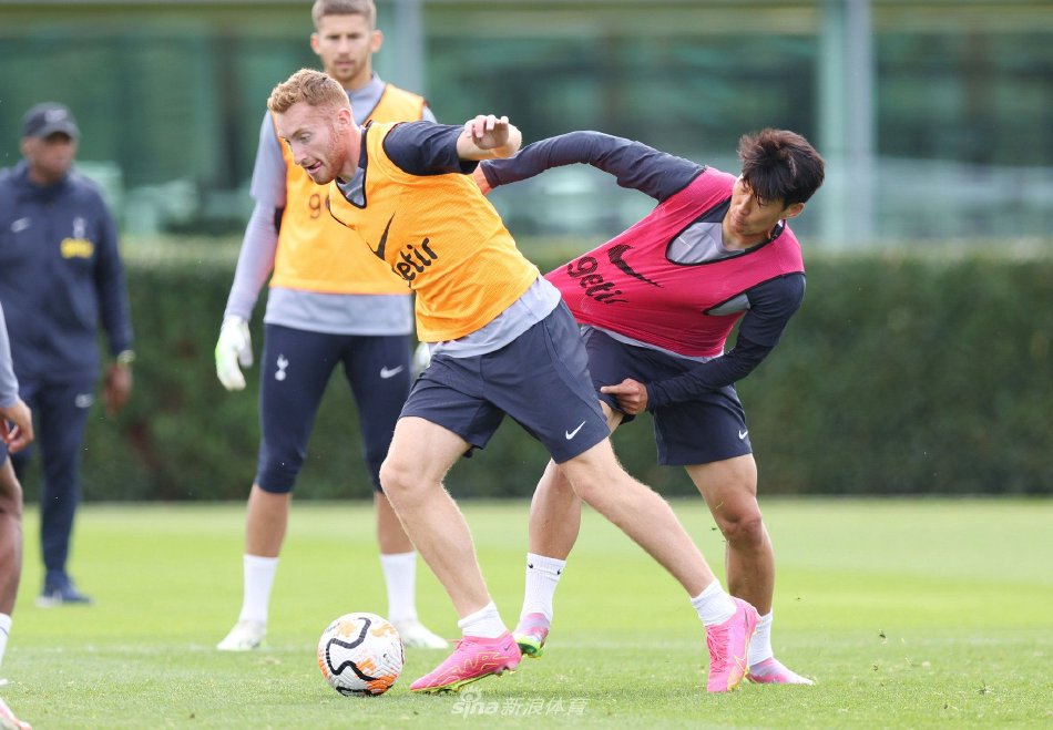 电糖天使降临！《和平精英》携手《百分百出品》跨界联动