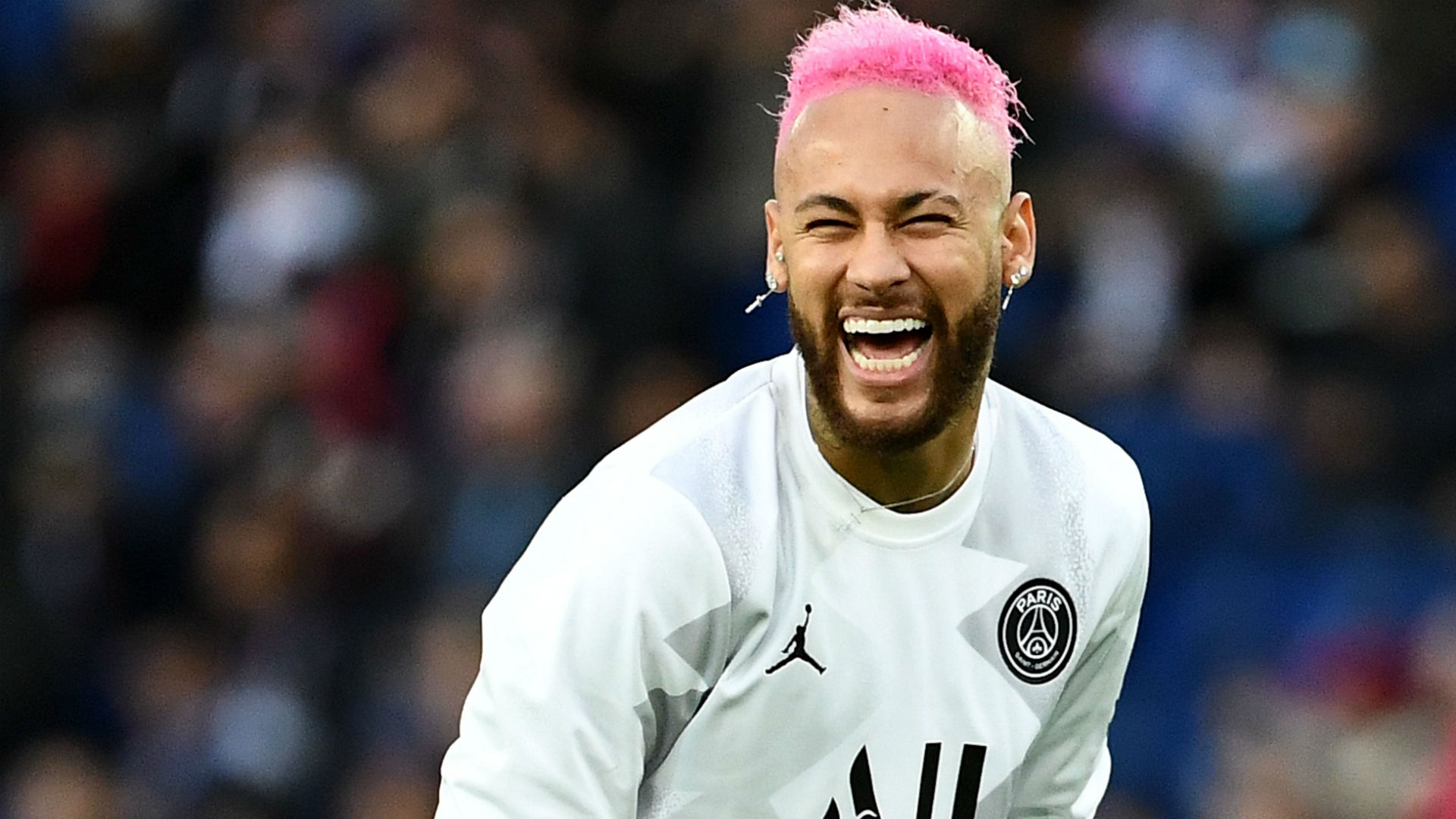 蔡依林演唱会被举报搞邪教仪式：30米机械蛇、金色公牛等引争议；此前曾发声明称为恶意造谣