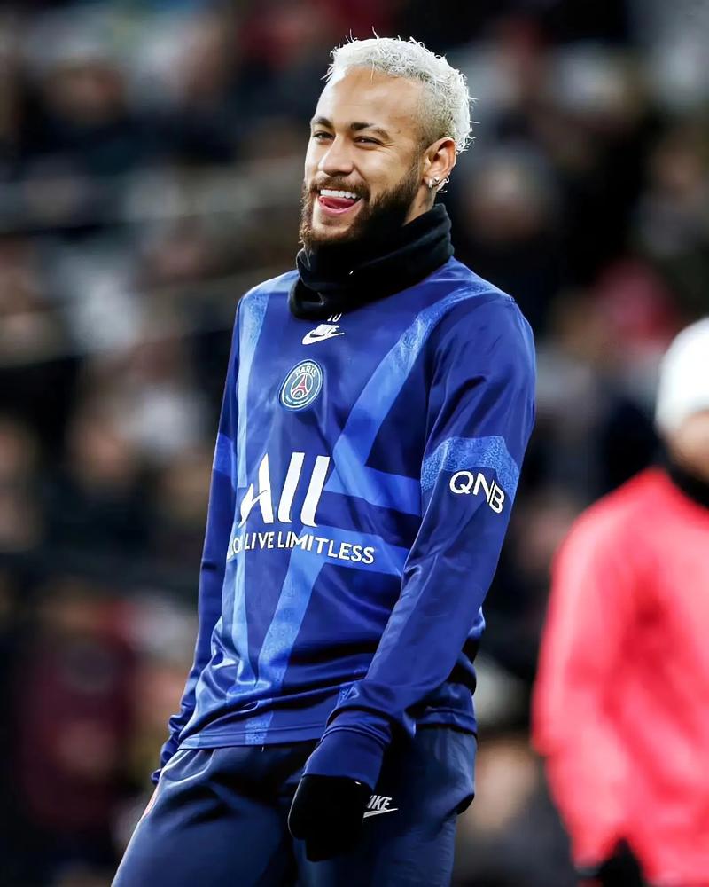 [图]库里31+5巴特勒30分 沃克24分勇士不敌老鹰